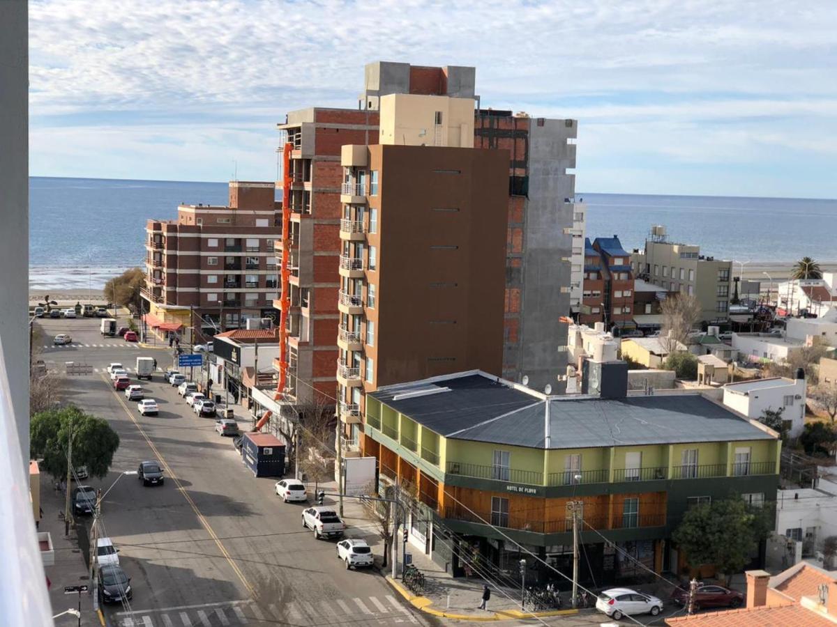 Hojas Al Mar * Puerto Madryn